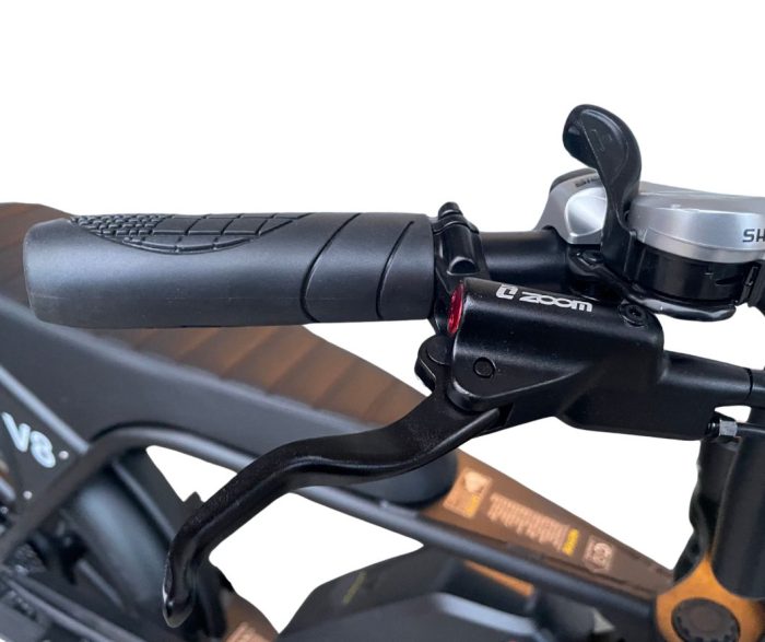 E-Fatbike V8 im Moped-Style mit 20-Zoll-Fettreifen