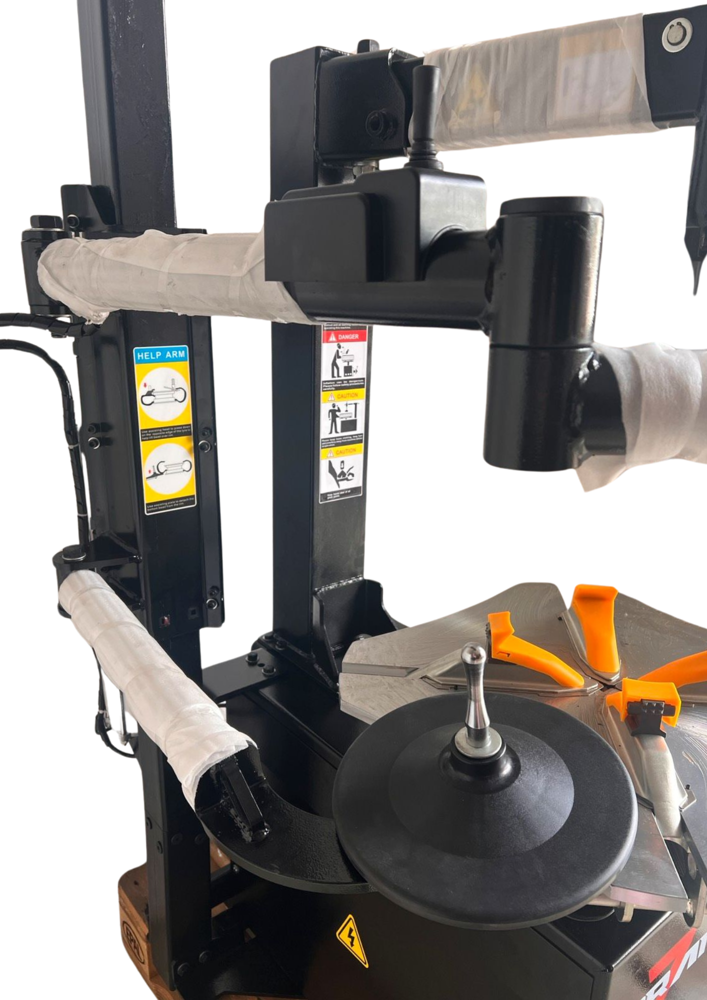 Reifenwechselmaschine mit linkem Hilfs Arm BRAND7