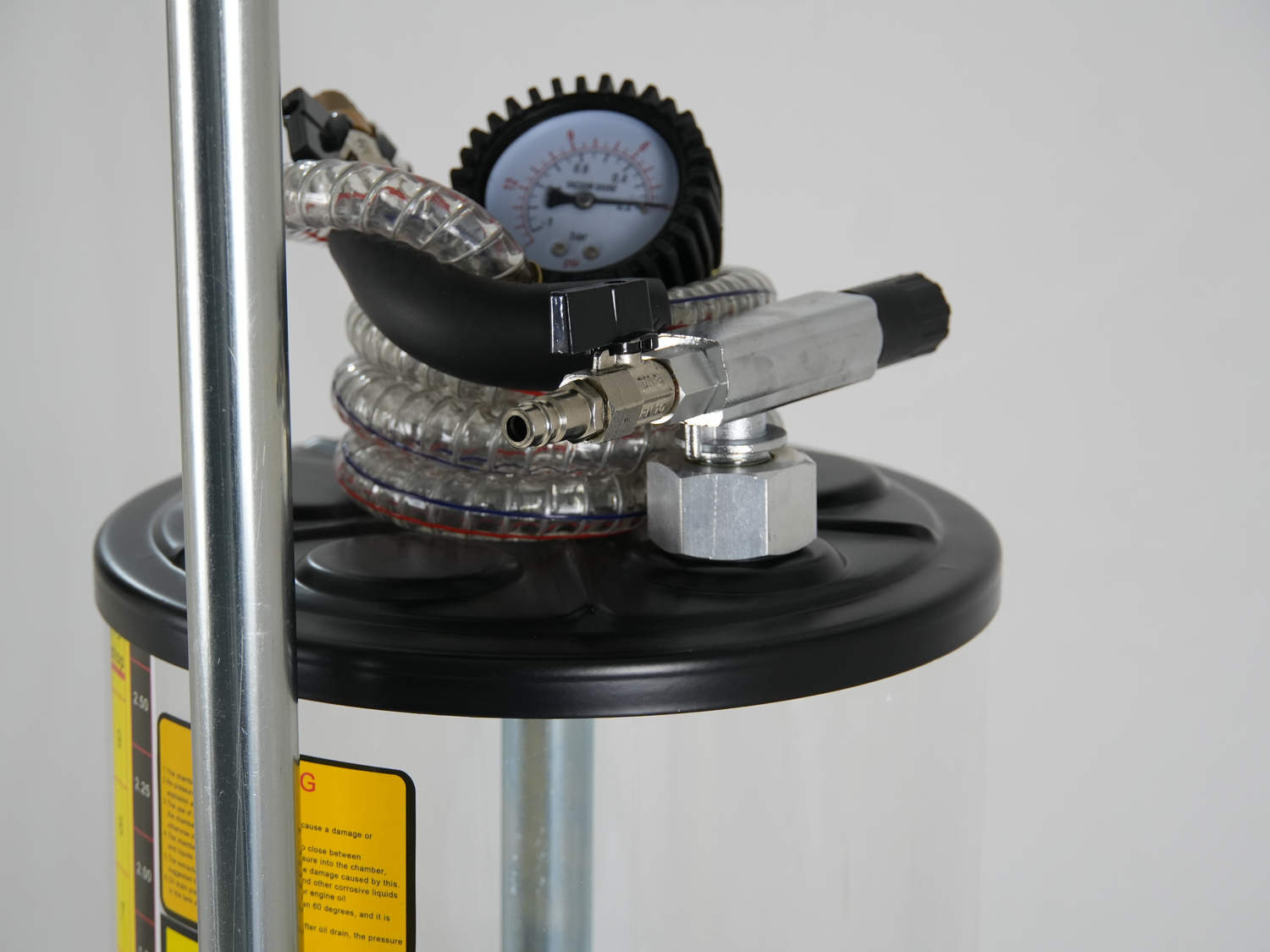 Altölauffanggerät mit Absaugfunktion und Kontrollbehälter